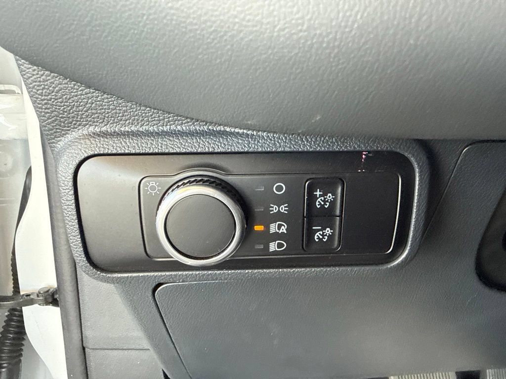 Used 2026 Ford Explorer Active AWD/4WD image 15