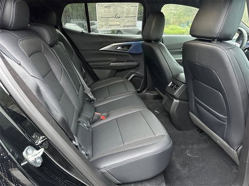 New 2026 Chevrolet Equinox EV LT image 12