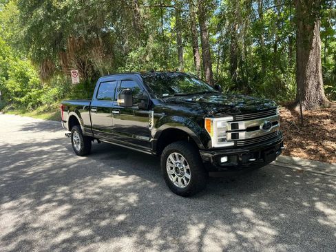 Used 2019 Ford F350 Limited AWD/4WD image 2