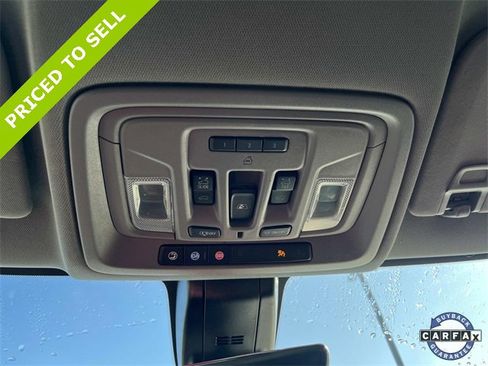 Used 2022 GMC Sierra 3500 Denali w/ Denali Ultimate Package image 37