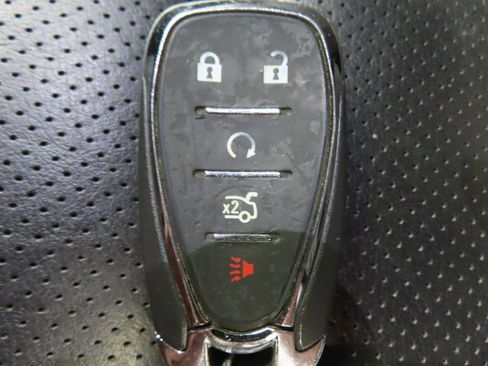 Used 2018 Chevrolet Camaro LT RWD image 52