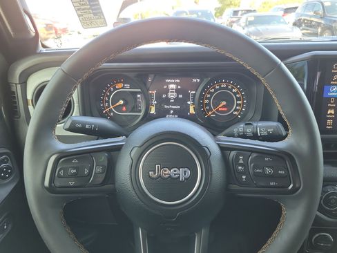 Used 2024 Jeep Wrangler Sport S image 14