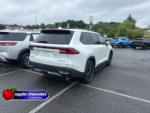 Used 2025 Toyota Grand Highlander AWD Hybrid image 4