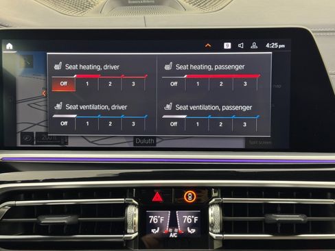 Used 2021 BMW X7 M50i w/ Dynamic Handling Package image 27