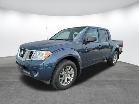 Used 2021 Nissan Frontier SV image 3