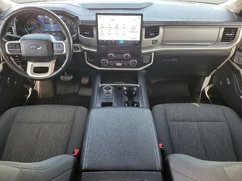 Used 2022 Ford Expedition XLT RWD image 12