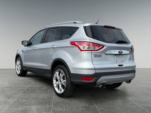 Used 2016 Ford Escape Titanium image 3