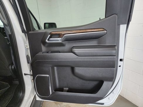 Used 2023 GMC Sierra 1500 Elevation AWD/4WD image 32