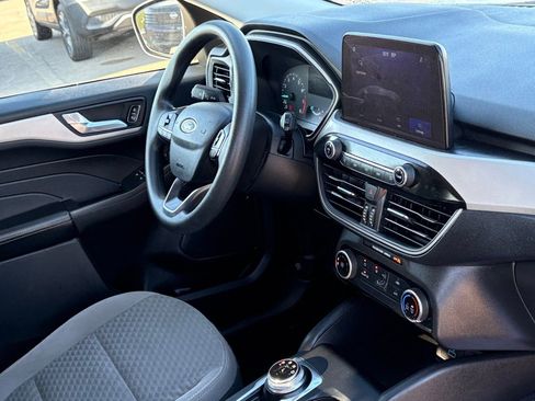 Used 2021 Ford Escape SE image 34