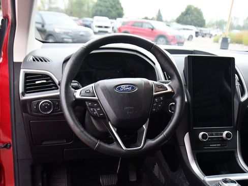 Used 2022 Ford Edge SEL w/ Convenience Package image 12
