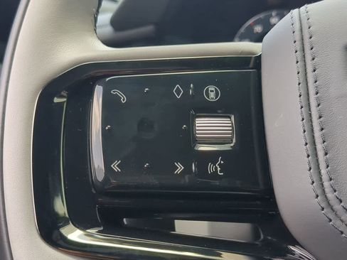 Certified 2026 Land Rover Range Rover Velar Dynamic SE AWD/4WD image 26