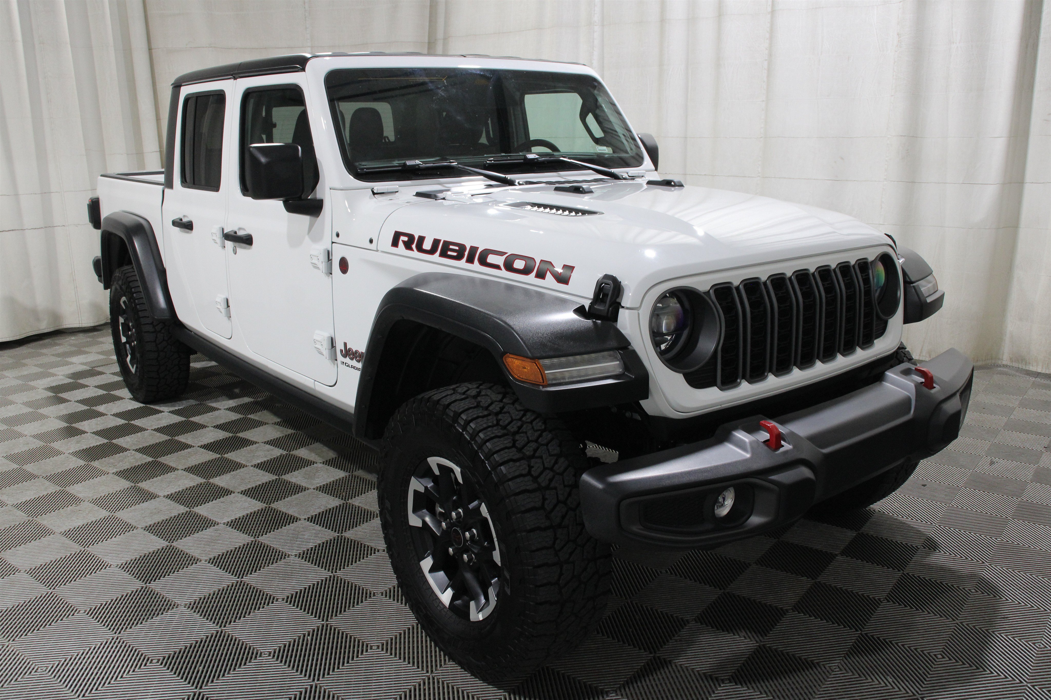 Used 2026 Jeep Gladiator Rubicon w/ Steel Power Dome Hood Package AWD/4WD image 32