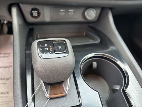 Certified 2026 Nissan Rogue SV image 18