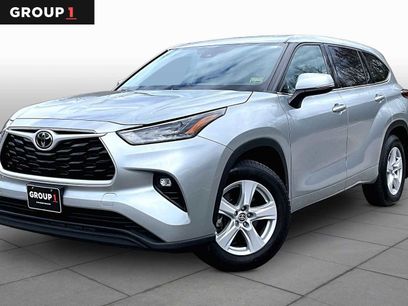 Used 2021 Toyota Highlander LE