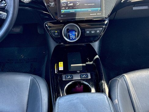 Used 2022 Toyota Prius Prime XLE FWD image 23