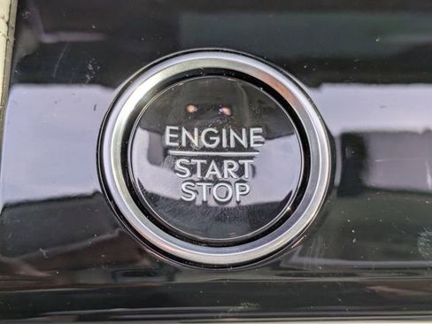 New 2025 Lincoln Navigator Reserve image 23