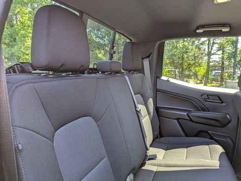 Used 2024 Chevrolet Colorado W/T w/ WT Convenience Package II RWD image 20