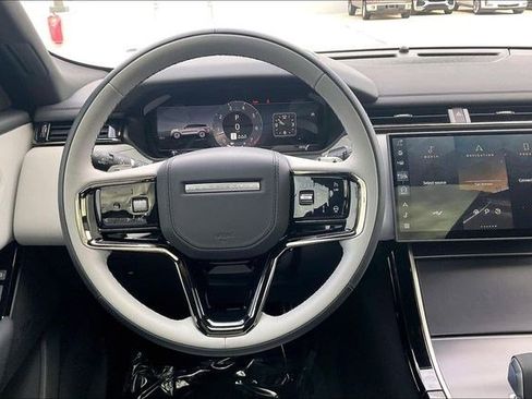 Used 2026 Land Rover Range Rover Velar Dynamic SE image 5