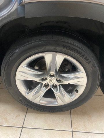 Used 2014 Toyota Highlander Limited AWD/4WD image 28