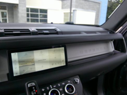 Used 2024 Land Rover Defender 110 S AWD/4WD image 56