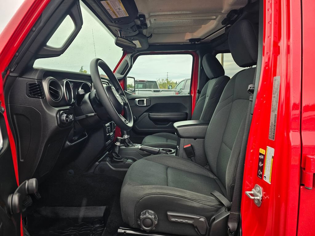 Used 2021 Jeep Wrangler Unlimited Sport AWD/4WD image 21