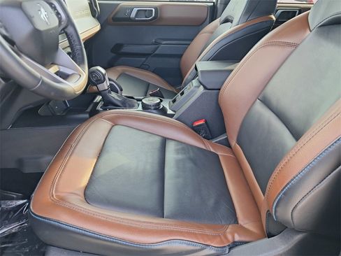 Used 2024 Ford Bronco Outer Banks image 10