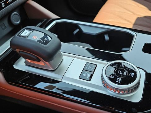 New 2026 Mitsubishi Outlander SEL AWD/4WD image 23