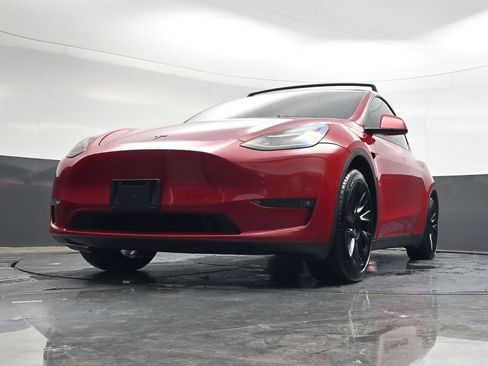 Used 2021 Tesla Model Y 2WD image 37