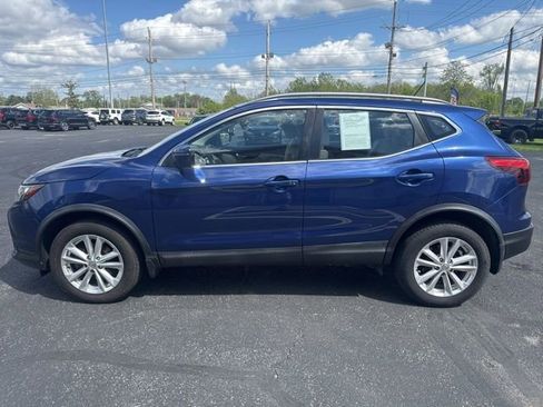 Used 2018 Nissan Rogue Sport SV AWD/4WD image 6