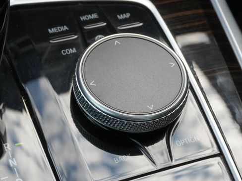 Used 2020 BMW X5 xDrive40i w/ Executive Package image 29