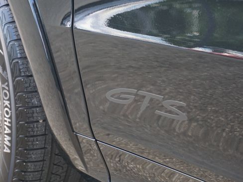 New 2026 Porsche Cayenne GTS AWD/4WD image 17
