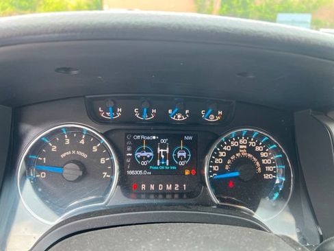 Used 2013 Ford F150 XLT w/ Mid Equipment Group AWD/4WD image 21