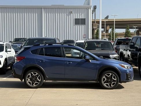 Used 2019 Subaru Crosstrek 2.0i Limited w/ Moonroof Package w/Navigation AWD/4WD image 3