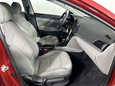 Used 2017 Hyundai Elantra SE FWD image 26