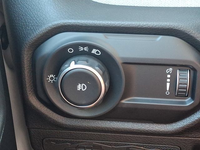 Used 2025 Jeep Wrangler Sport AWD/4WD image 25