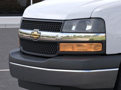 New 2024 Chevrolet Express 3500 LS w/ Chrome Appearance Package image 13