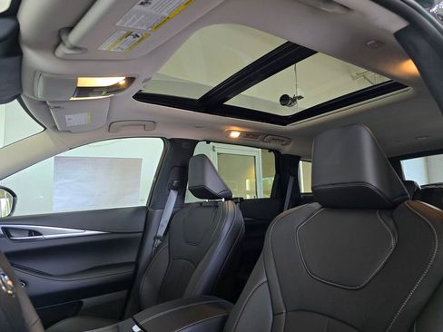 Certified 2026 INFINITI QX60 Luxe w/ Family Package image 22