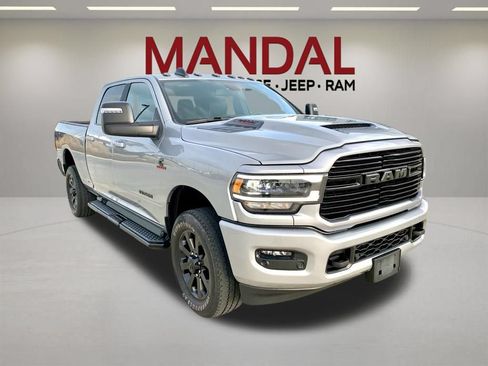 Used 2023 RAM 2500 Laramie AWD/4WD image 3