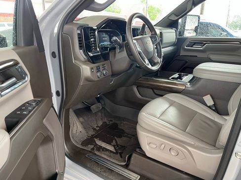 Used 2024 Chevrolet Silverado 3500 LT w/ All Star Edition AWD/4WD image 5