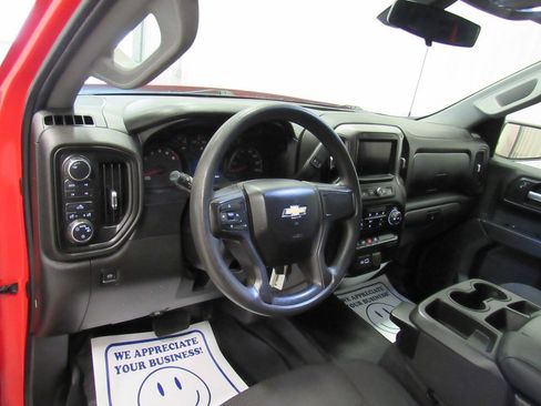 Used 2021 Chevrolet Silverado 1500 W/T w/ Z71 Off-Road Package AWD/4WD image 36