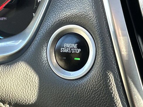 Used 2020 Chevrolet Traverse Premier image 18