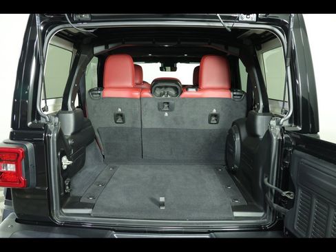 Used 2024 Jeep Wrangler Unlimited Rubicon 392 image 20