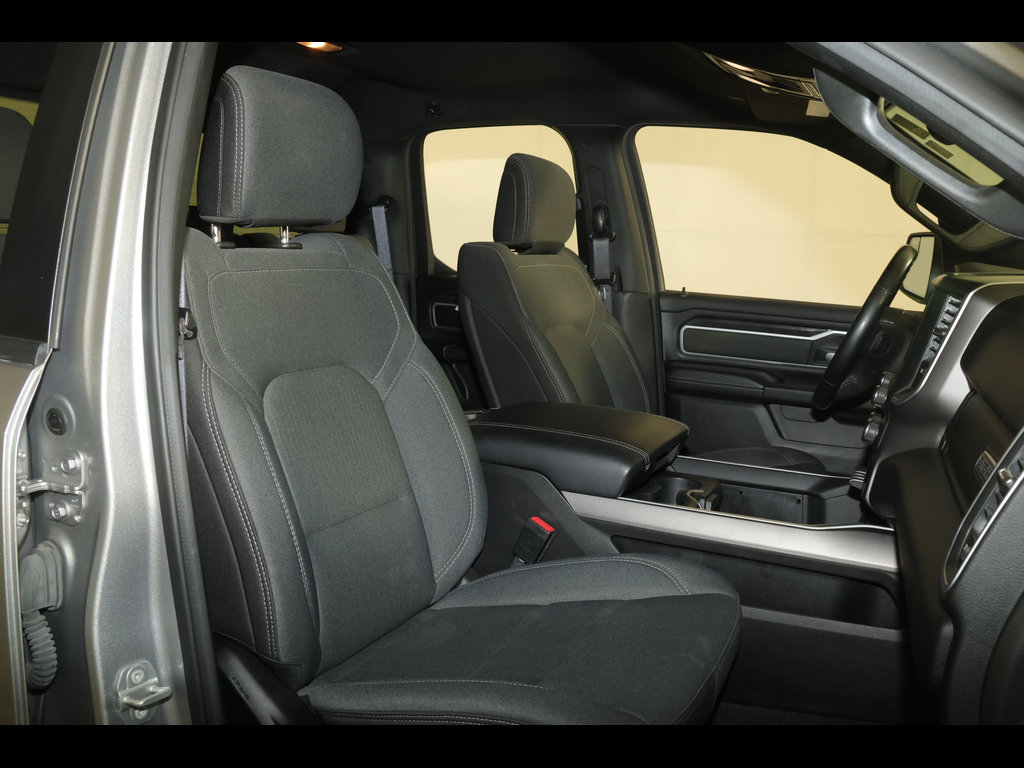 Used 2022 RAM 1500 Big Horn AWD/4WD image 30
