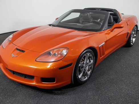 Used 2012 Chevrolet Corvette Grand Sport w/ 3LT Preferred Equipment Group RWD image 2