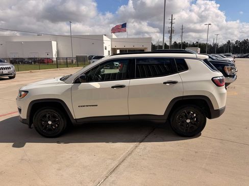 Used 2019 Jeep Compass Sport FWD image 5