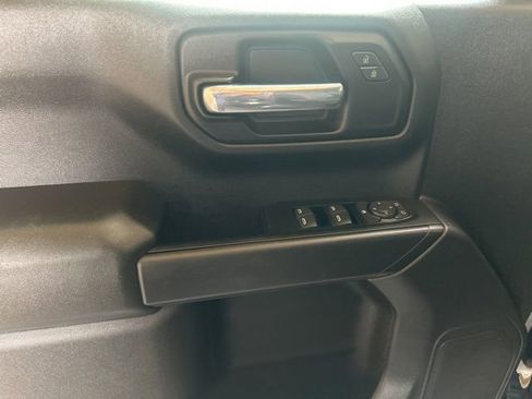 Used 2022 Chevrolet Silverado 1500 Custom image 13