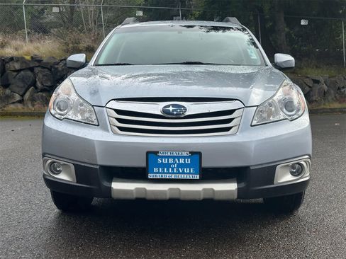 Used 2012 Subaru Outback 2.5i Limited w/ Moonroof Pkg image 5