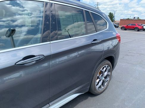 Used 2021 BMW X1 xDrive28i w/ Convenience Package AWD/4WD image 12
