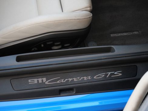 Used 2024 Porsche 911 Carrera GTS image 18