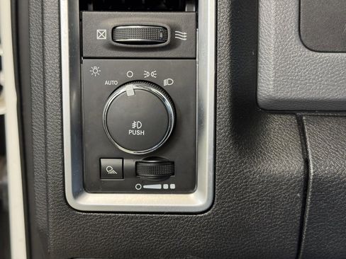 Used 2016 RAM 2500 Big Horn image 28